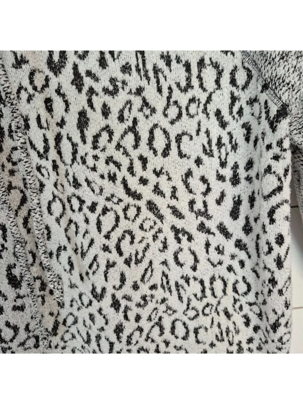 OneWorld Womens Cowl Neck Leopard Print Sweater Long Sleeve Lightweight Size L - Picture 4 of 6